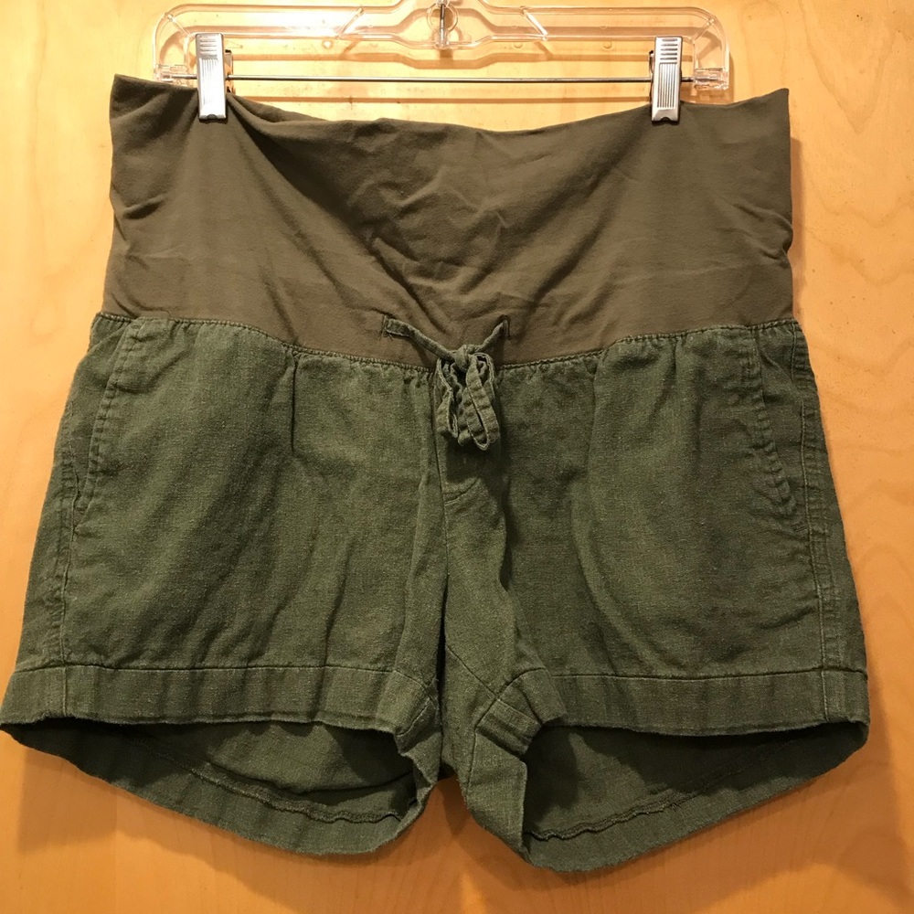 Old Navy maternity shorts